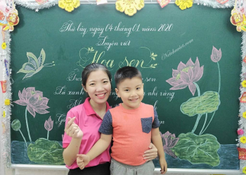 giáo viên rèn chữ và học sinh